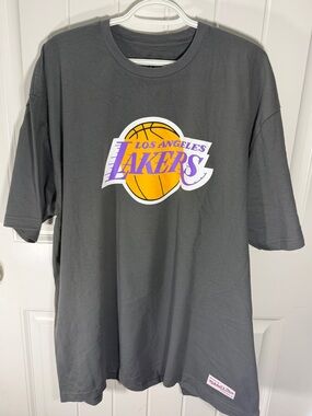 Mitchell & Ness LA Lakers Gray Logo Tee NWT XXL